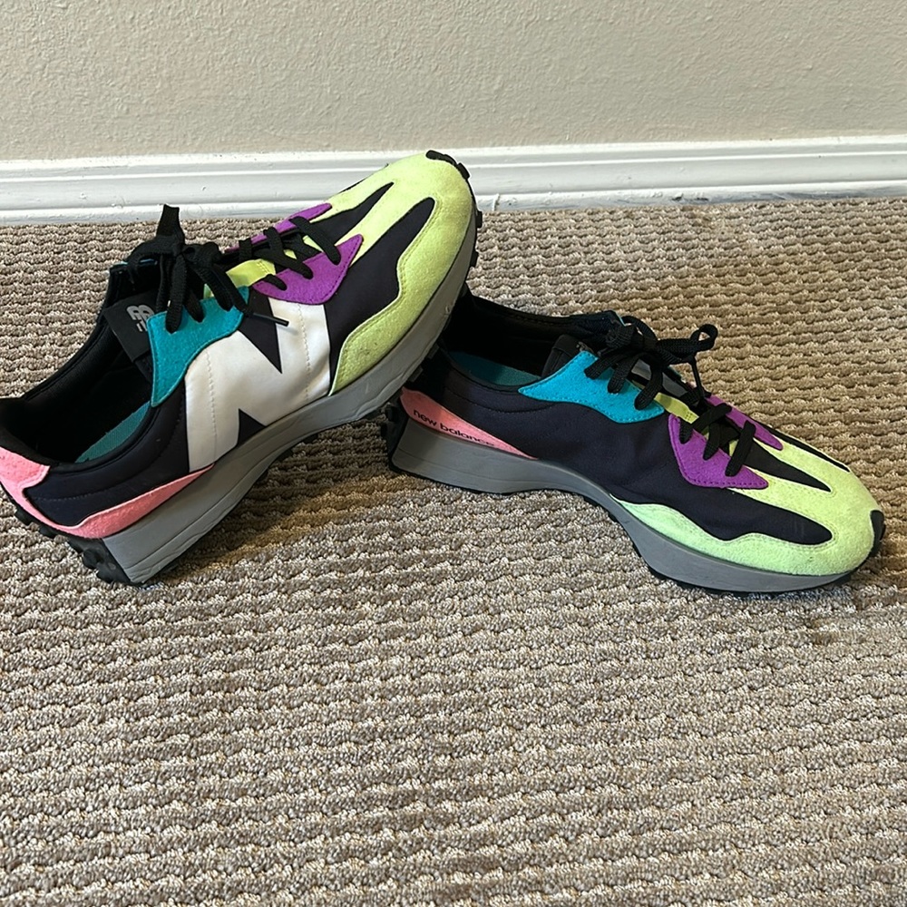 Neon & Black men’s new balance sneakers
